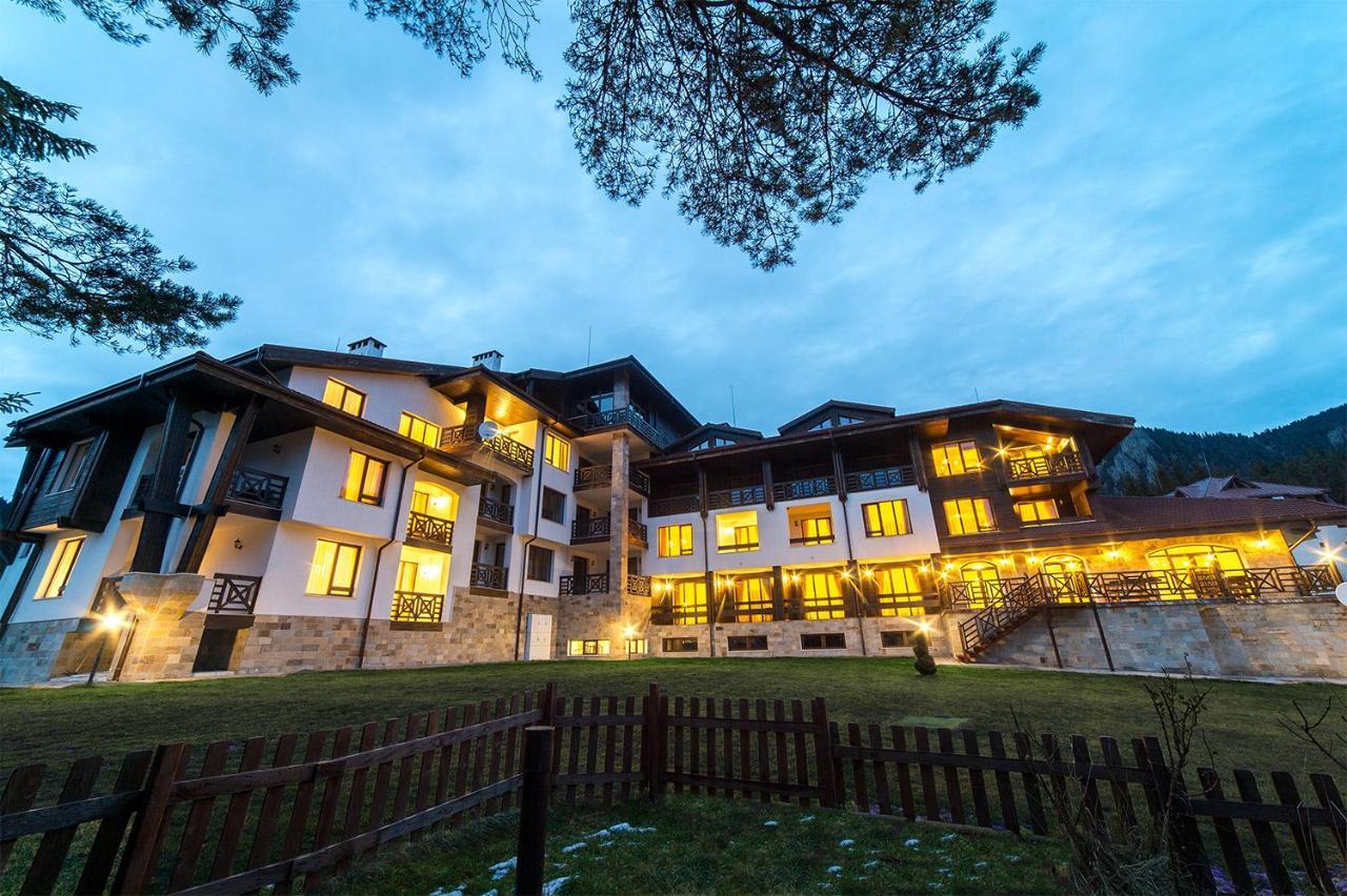 Skyday Penthouse Deluxe At Oak Residence Smolyan Exterior foto